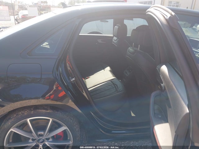 Audi A4 2.0t Premium/2.0t Tech Premium 2018 WAUENAF46JN001033 Image 8