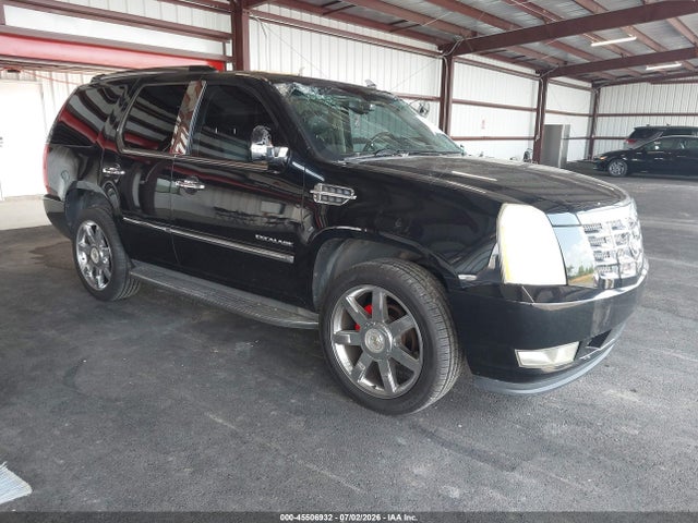 45506932 :رقم المزاد ، 1GYUKBEF1AR259382 vin ، 2010 Cadillac Escalade Luxury مزاد بيع