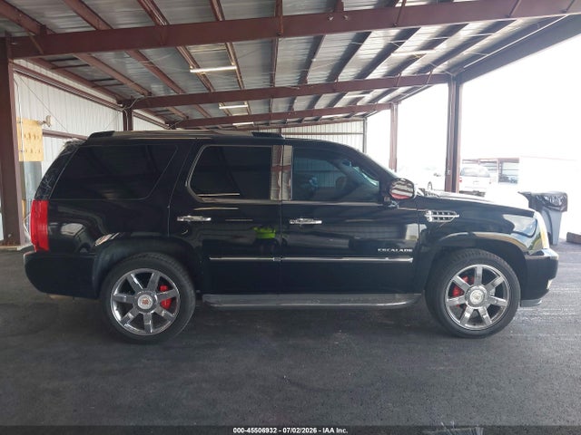 2010 Cadillac Escalade Luxury მანქანა იყიდება აუქციონზე, vin: 1GYUKBEF1AR259382, აუქციონის ნომერი: 45506932