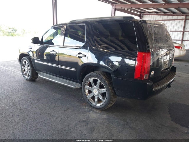 2010 Cadillac Escalade Luxury მანქანა იყიდება აუქციონზე, vin: 1GYUKBEF1AR259382, აუქციონის ნომერი: 45506932