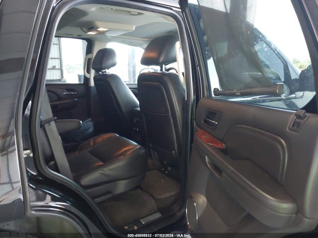 2010 Cadillac Escalade Luxury მანქანა იყიდება აუქციონზე, vin: 1GYUKBEF1AR259382, აუქციონის ნომერი: 45506932