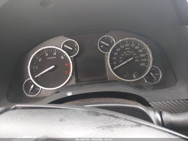 5TFDW5F19HX587587 Toyota Tundra Sr5 5.7l V8