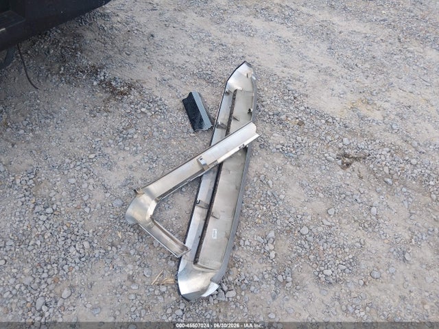 5TFDW5F19HX587587 Toyota Tundra Sr5 5.7l V8