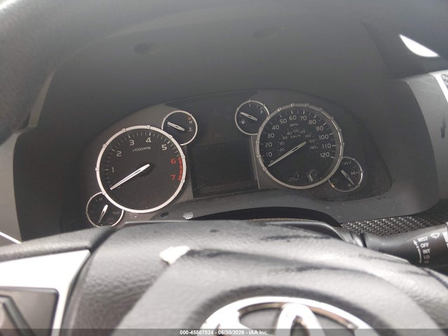 5TFDW5F19HX587587 Toyota Tundra Sr5 5.7l V8
