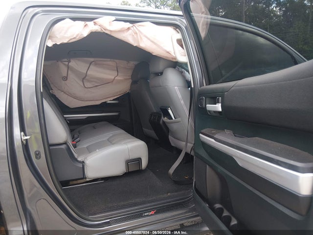 5TFDW5F19HX587587 Toyota Tundra Sr5 5.7l V8