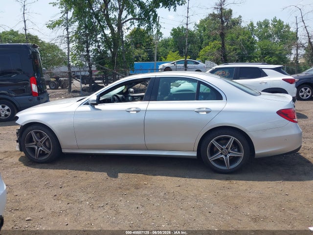 Auction sale of the 2019 Mercedes-benz E 300 4matic, vin: WDDZF4KB7KA595377, lot number: 45507125
