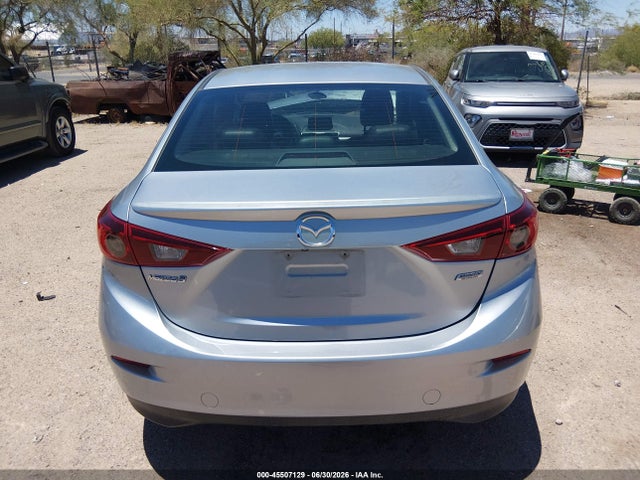 Mazda Mazda3 Touring 2018 3MZBN1V36JM189056 Image 16