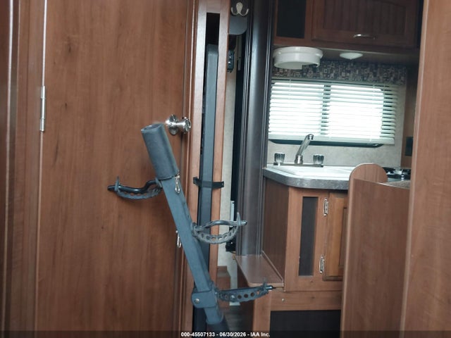 Jayco Hummingbird 2017 1UJBJ0AHXH13C0373 Image 8