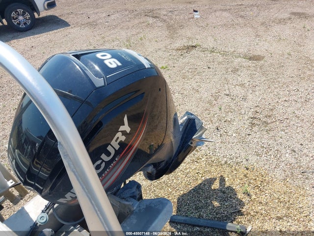 Suntracker Ph30 Pontoon Boat 2018 BUJ520721718 Image 10