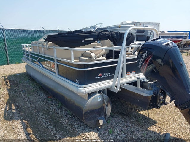 Suntracker Ph30 Pontoon Boat 2018 BUJ520721718 Image 4