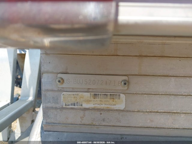 Suntracker Ph30 Pontoon Boat 2018 BUJ520721718 Image 9