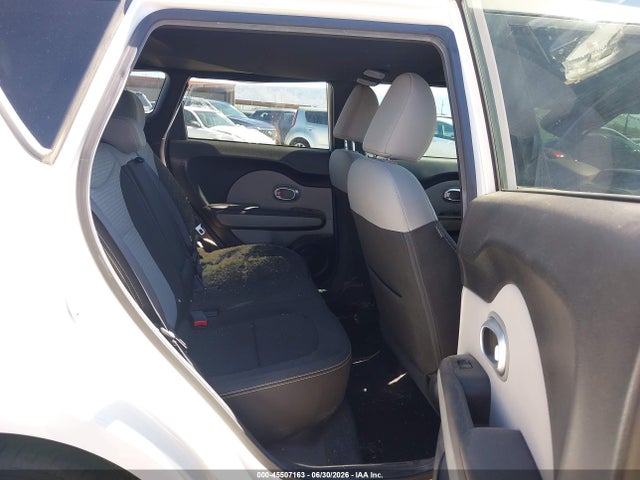 KIA SOUL + 2015 KNDJP3A5XF7796381 Image 8
