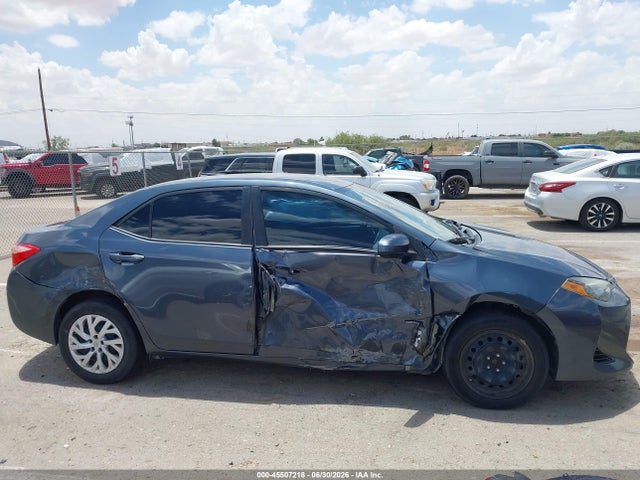 Toyota COROLLA LE 2018 5YFBURHE6JP834623 Image 13