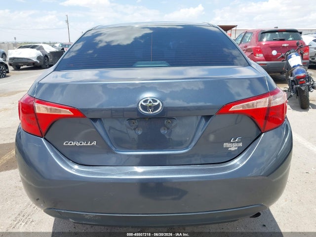 Toyota COROLLA LE 2018 5YFBURHE6JP834623 Image 16