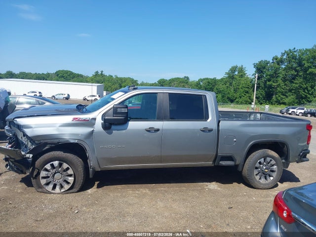 2GC4YME73R1126619 Chevrolet Silverado 2500hd 4wd Standard Bed Custom