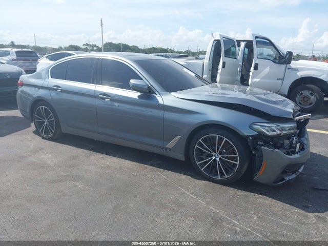 45507250 :رقم المزاد ، WBA53BH01NWX46391 vin ، 2022 Bmw 530 I مزاد بيع