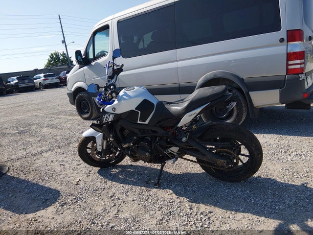 Yamaha FZ09 2017 JYARN53E7HA001838 Image 14