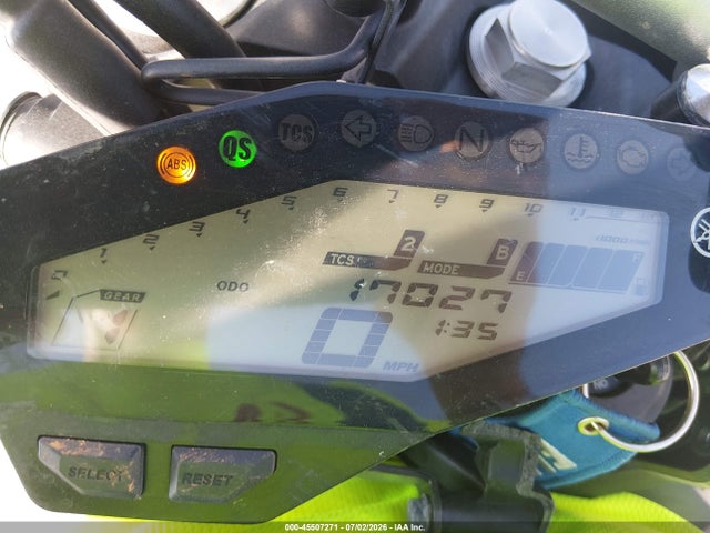 Yamaha FZ09 2017 JYARN53E7HA001838 Image 7