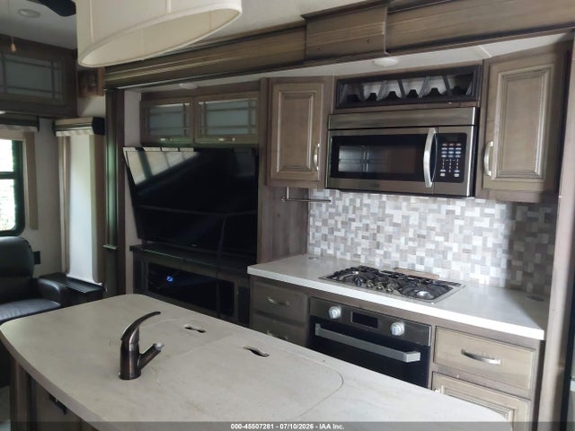 Продажа на аукционе авто 2019 Keystone Montana Series M-312, vin: 4YDF31220K4700924, номер лота: 45507281