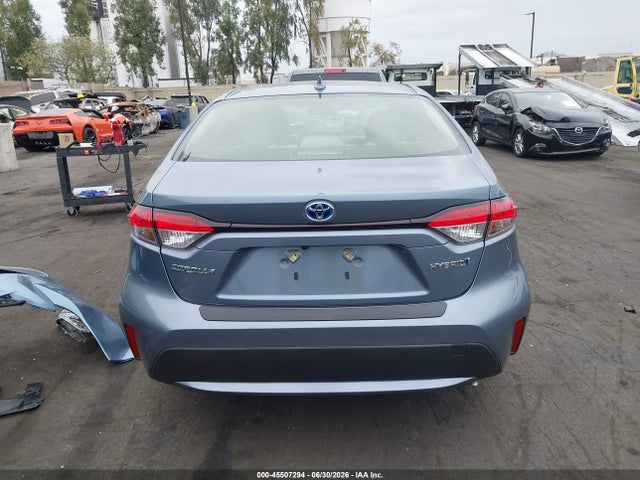 Toyota Corolla Hybrid Le 2022 JTDEAMDE7N3013141 Image 17