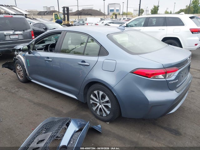 Toyota Corolla Hybrid Le 2022 JTDEAMDE7N3013141 Image 3