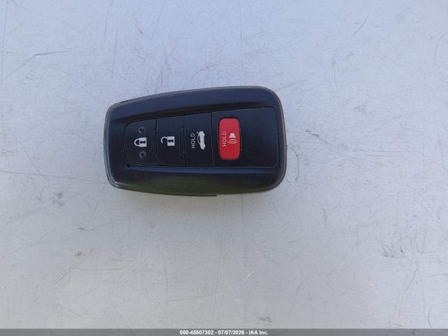 4T1R11AK4RU917423 Toyota CAMRY LE
