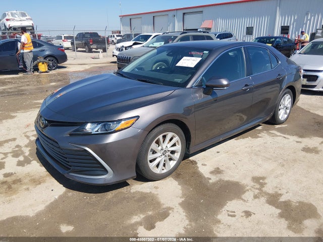 4T1R11AK4RU917423 Toyota CAMRY LE
