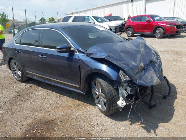 2015 Volkswagen Passat 2.0l Tdi Se მანქანა იყიდება აუქციონზე, vin: 1VWBV7A3XFC047200, აუქციონის ნომერი: 45507323