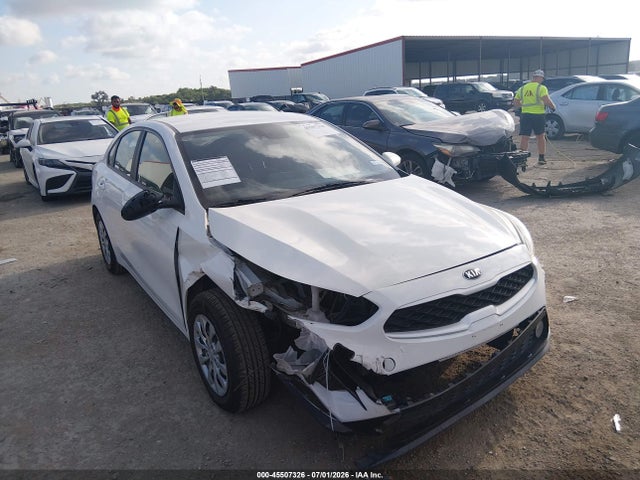 Продажа на аукционе авто 2021 Kia Forte Fe, vin: 3KPF24AD8ME402004, номер лота: 45507326