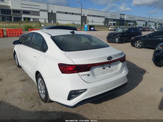 Продажа на аукционе авто 2021 Kia Forte Fe, vin: 3KPF24AD8ME402004, номер лота: 45507326