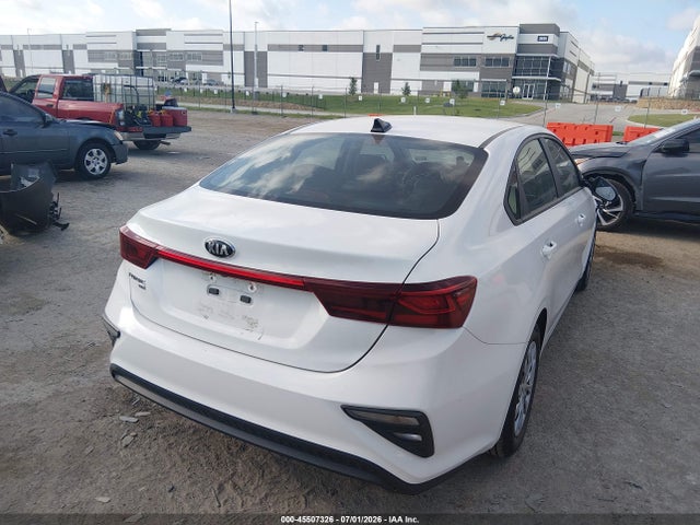 Продажа на аукционе авто 2021 Kia Forte Fe, vin: 3KPF24AD8ME402004, номер лота: 45507326
