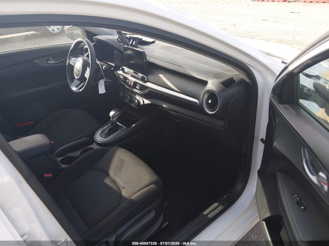 Продажа на аукционе авто 2021 Kia Forte Fe, vin: 3KPF24AD8ME402004, номер лота: 45507326