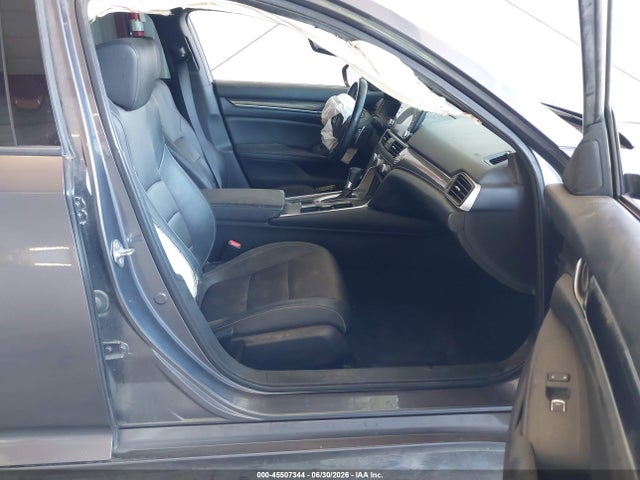 1HGCV1F31KA092417 Honda Accord Sport