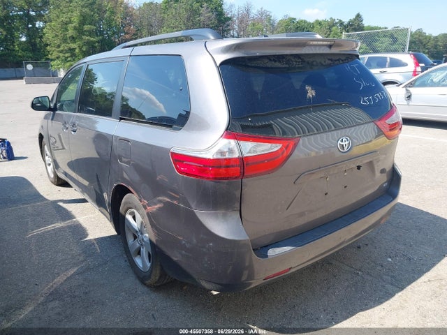 Продажа на аукционе авто 2015 Toyota Sienna Le 8 Passenger, vin: 5TDKK3DC7FS630614, номер лота: 45507358