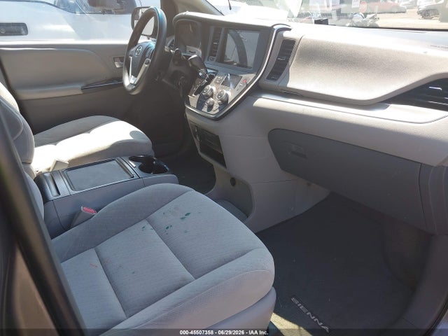 Aukcja sprzedaży 2015 Toyota Sienna Le 8 Passenger, vin: 5TDKK3DC7FS630614, numer aukcji: 45507358