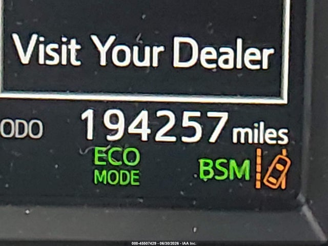 Toyota RAV4 SE 2017 JTMJFREV5HD211744 Image 16