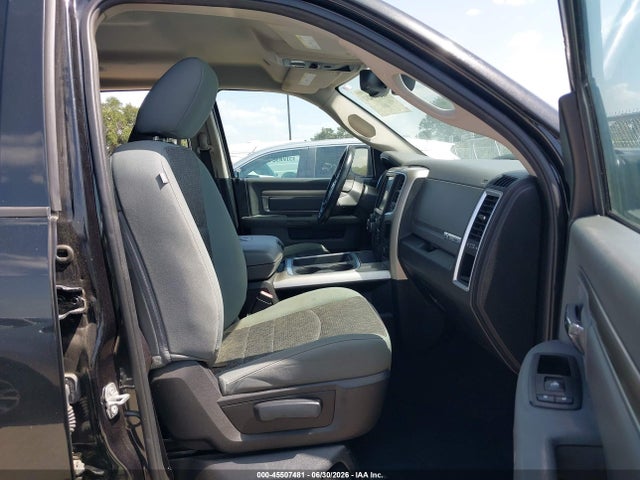 45507481 :رقم المزاد ، 1C6RR6GG2HS637448 vin ، 2017 Ram 1500 Big Horn  4x2 6'4 Box مزاد بيع