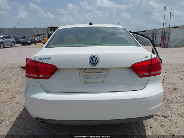 2012 Volkswagen Passat 2.5l Se მანქანა იყიდება აუქციონზე, vin: 1VWBH7A36CC101739, აუქციონის ნომერი: 45507493