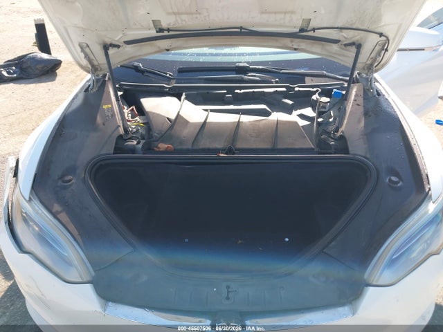45507506 :رقم المزاد ، 5YJSA1E28JF246822 vin ، 2018 Tesla Model S 100d/75d/p100d مزاد بيع