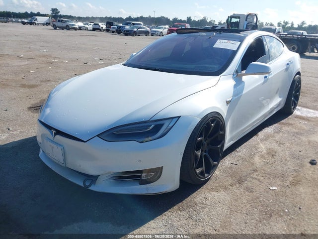 45507506 :رقم المزاد ، 5YJSA1E28JF246822 vin ، 2018 Tesla Model S 100d/75d/p100d مزاد بيع
