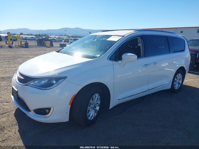 2C4RC1BG4KR732428 Chrysler Pacifica Touring L