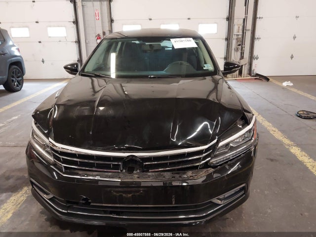 1VWAT7A39GC053069 Volkswagen Passat 1.8t S