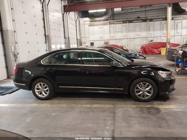 1VWAT7A39GC053069 Volkswagen Passat 1.8t S