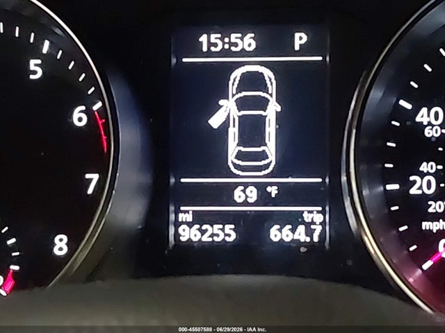 1VWAT7A39GC053069 Volkswagen Passat 1.8t S