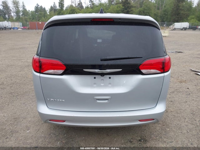 Chrysler Voyager Lx 2022 2C4RC1CGXNR215766 Image 17