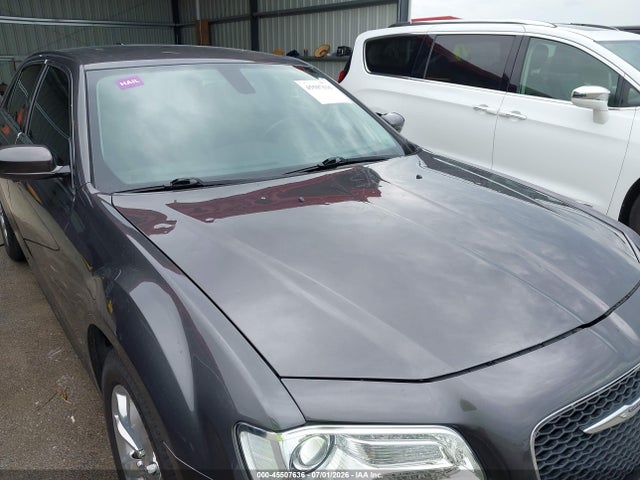 Chrysler 300 Limited 2016 2C3CCARG0GH217018 Image 6