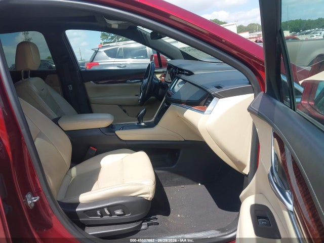 45507662 :رقم المزاد ، 1GYKNDRS1HZ116833 vin ، 2017 Cadillac Xt5 Luxury مزاد بيع