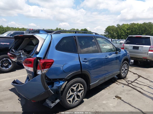 2021 Subaru Forester Premium მანქანა იყიდება აუქციონზე, vin: JF2SKAFC2MH500843, აუქციონის ნომერი: 45507717