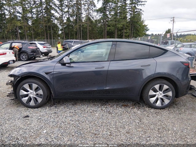 Продаж на аукціоні авто 2021 Tesla Model Y Long Range Dual Motor All-wheel Drive, vin: 5YJYGDEE6MF275020, номер лоту: 45507728