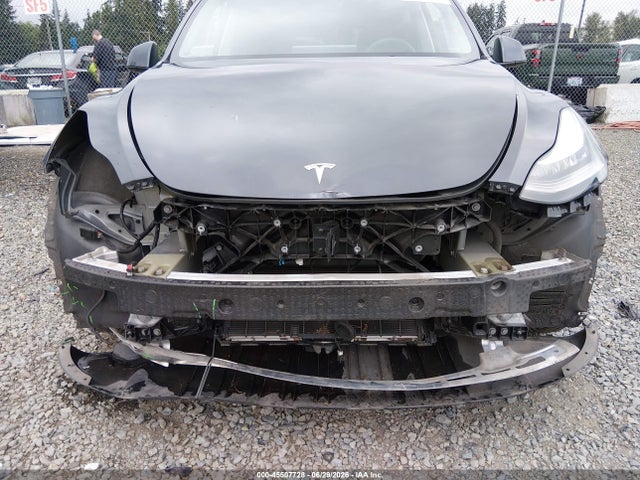 Продаж на аукціоні авто 2021 Tesla Model Y Long Range Dual Motor All-wheel Drive, vin: 5YJYGDEE6MF275020, номер лоту: 45507728